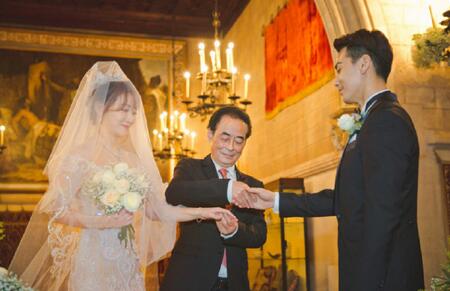 陈紫函几岁结婚,陈紫函老公戴向宇个人资料