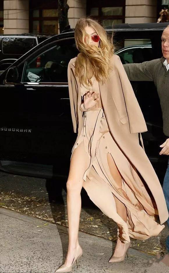 今天送首饰盒如果必败一款长大衣，你会选谁？