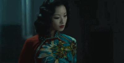 倪妮街景拍照姿势,倪妮最火拍照姿势