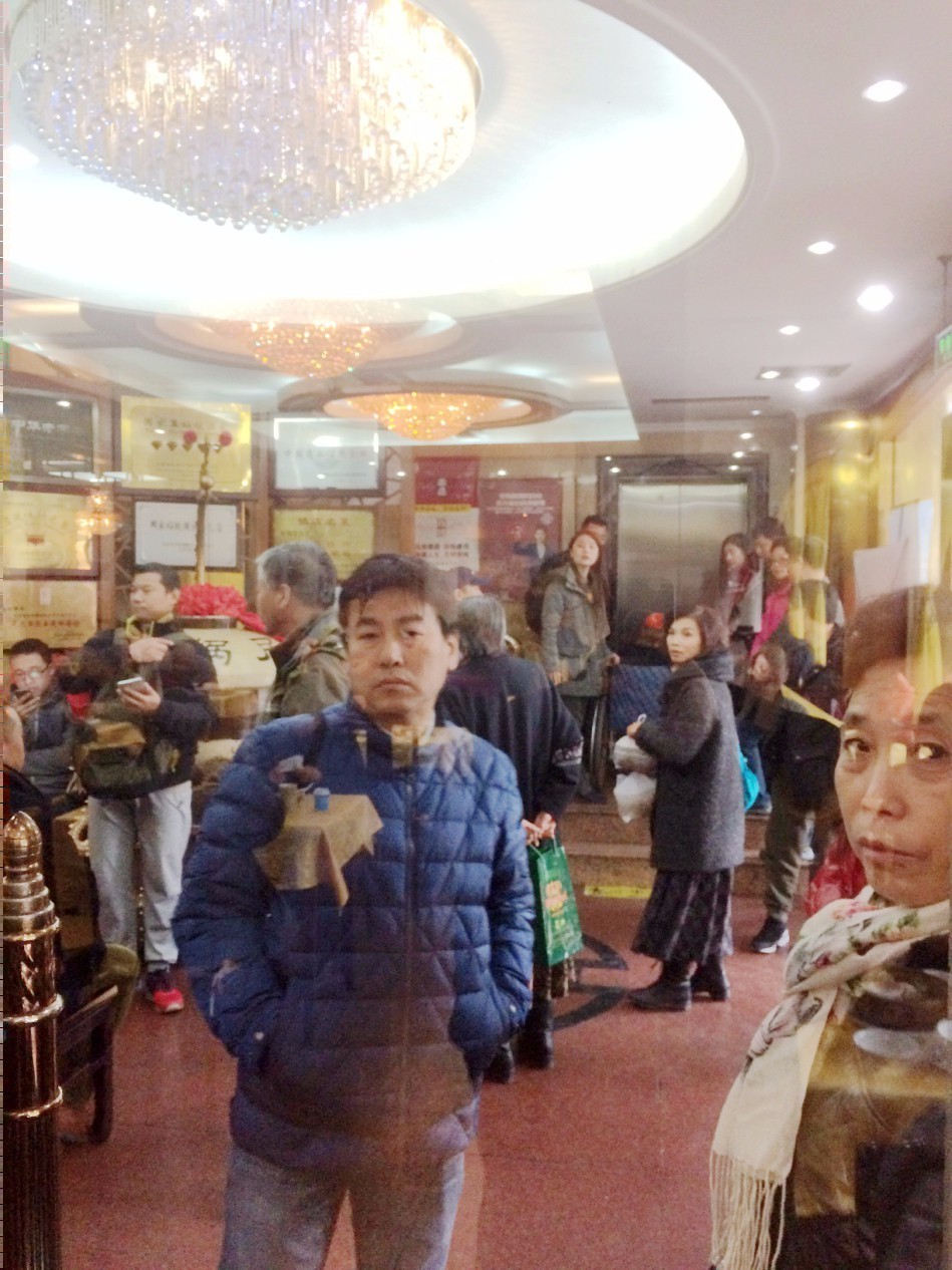 北京200多年的老字号砂锅居,成都排队的老字号砂锅居