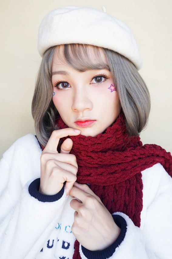 厌倦一成不变?这个圣诞要做最亮眼的少女!