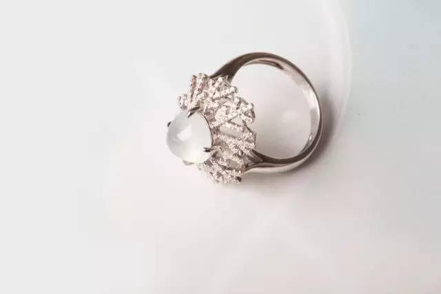 龙泽润宝翡翠店,龙泽润宝的翡翠咋样