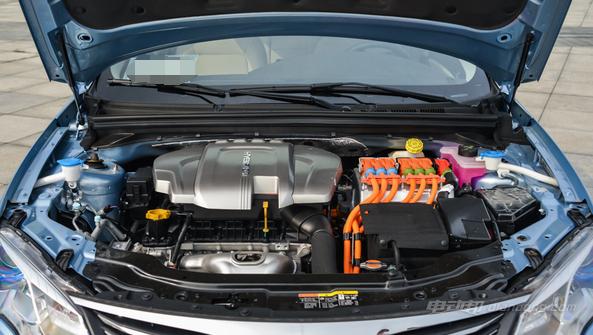 e550荣威油电混合真实油耗,17年荣威e550油电混合多少钱