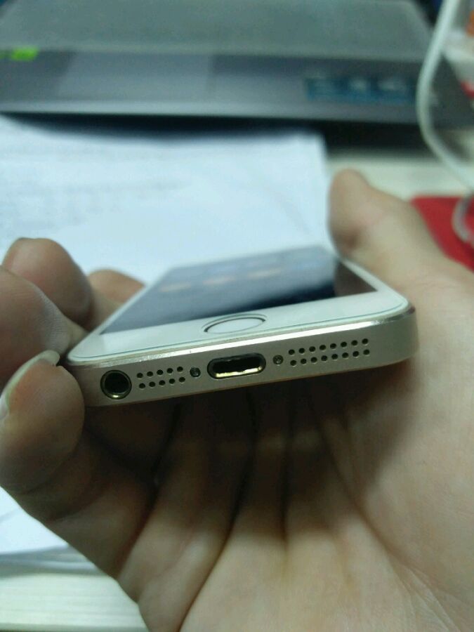 3000块收来的苹果手机,300块回收8p