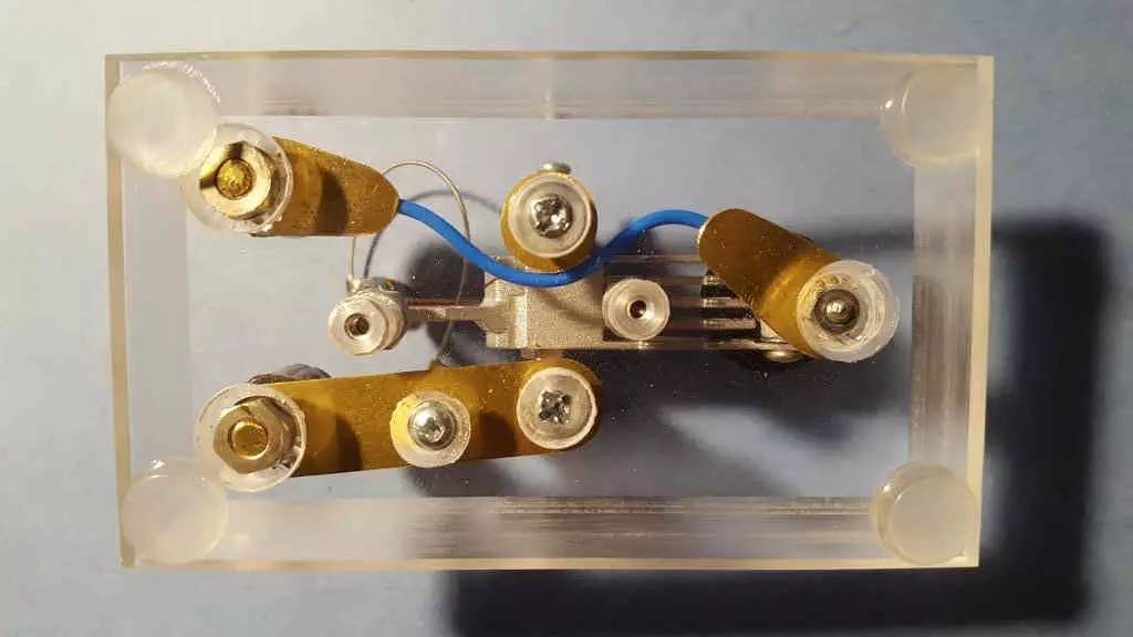 废旧机械硬盘改装成功率高的,移动硬盘改装成可调电源