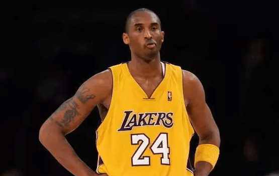 这些极难判断是否走步的动作！哈登小碎步、詹姆斯螃蟹步