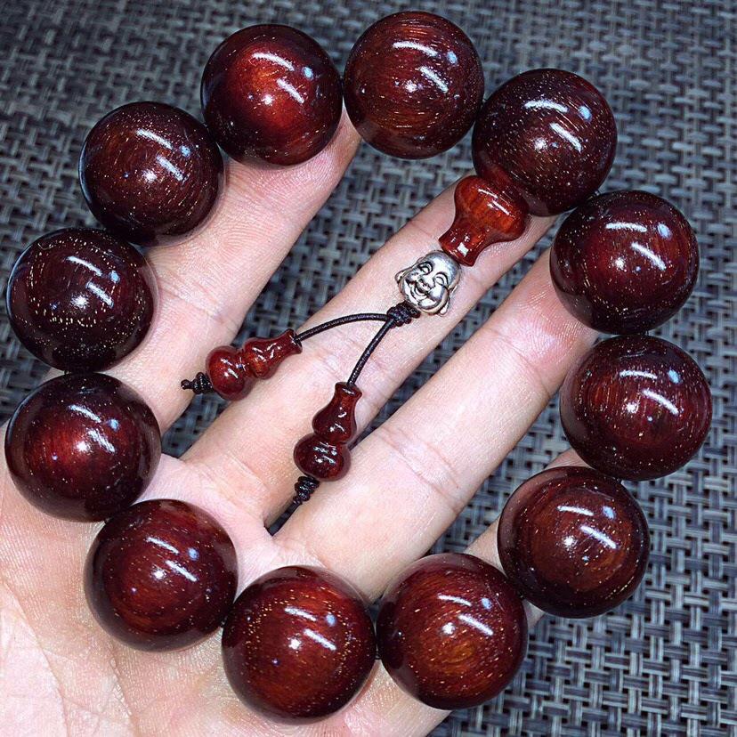 小叶紫檀网购哪家的比较好,网购的小叶紫檀手串怎么样