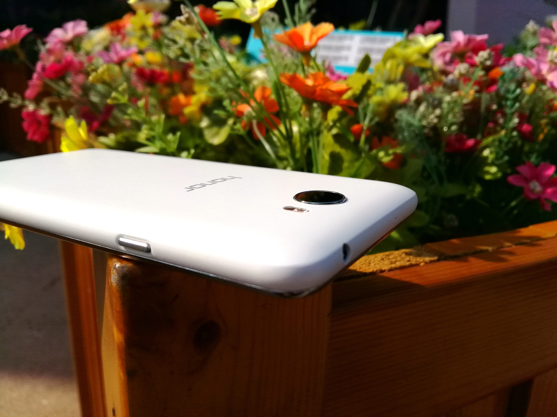 全网通+柔光自拍的荣耀畅玩5评测体验