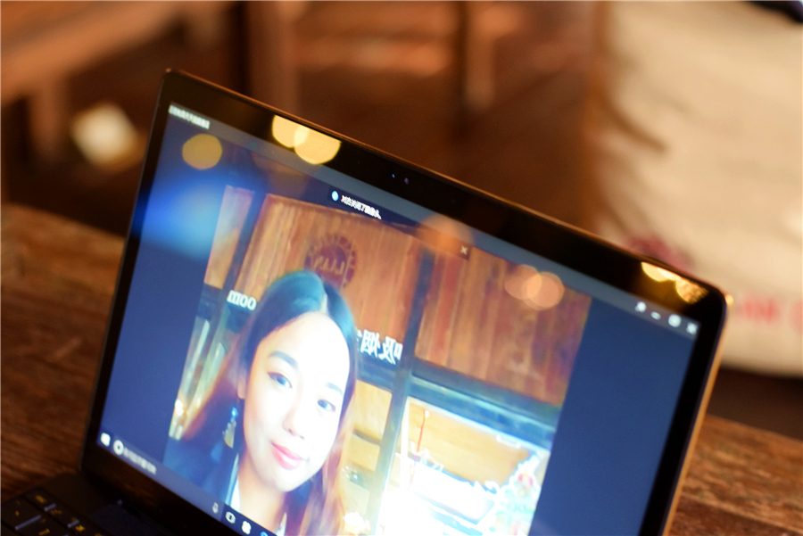 小米笔记本轻松拆机,比硬币还薄的小米笔记本开箱