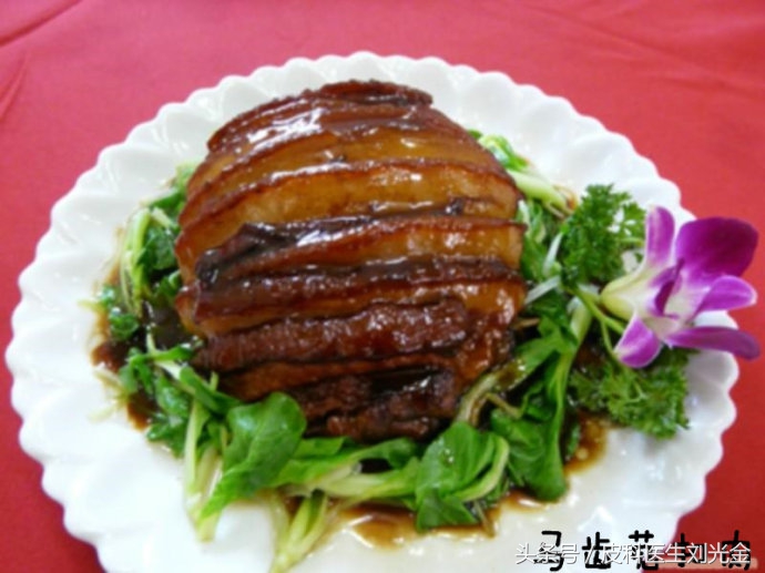 什么草有毒但能治皮肤病,农村常见的草都是治什么病的