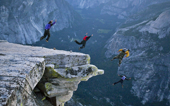 厦门中小企业（创业型公司）如何借助网络营销实现弯道超车！