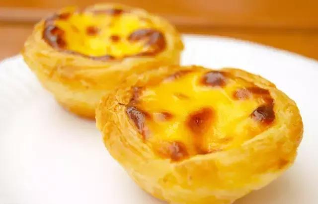 港式蛋挞和葡式蛋挞做蛋黄酥 (葡式蛋挞和港式蛋挞的图片)