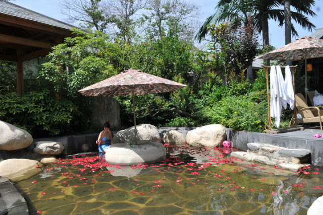 华清爱琴海温泉活动,华清爱琴海温泉自由行热门攻略