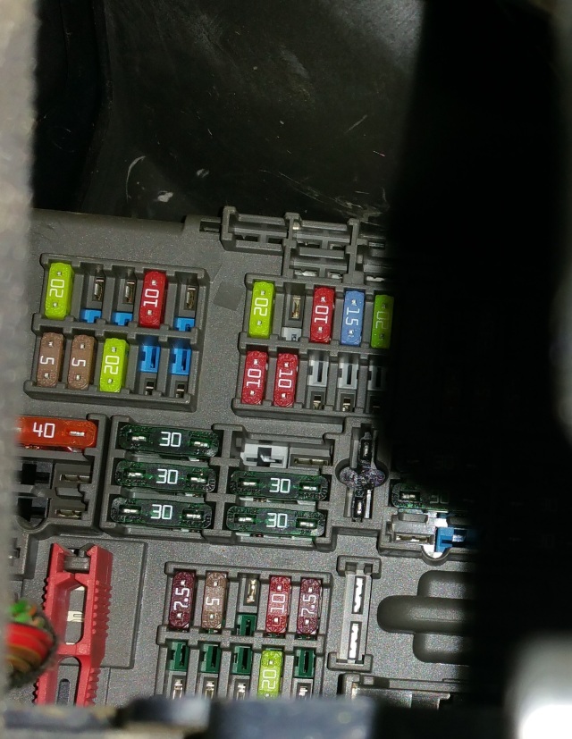 精！精！精！二手车如何识别系列之泡水篇！