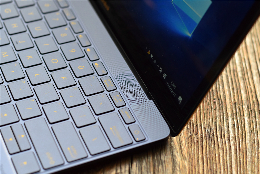 小米笔记本轻松拆机,比硬币还薄的小米笔记本开箱