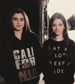 撞衫不可怕谁丑谁尴尬视频,撞衫不可怕谁丑谁尴尬的电影