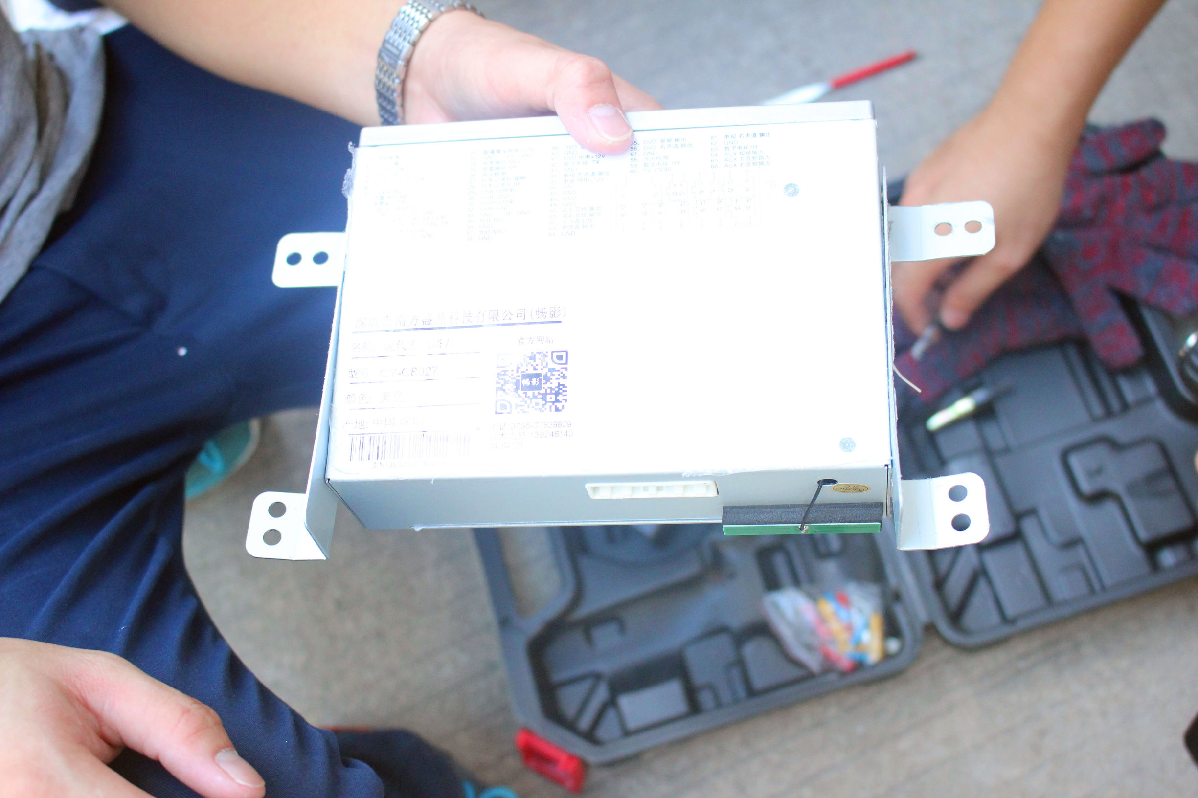 畅影10.4寸索纳塔八大屏导航，为现代之美添彩