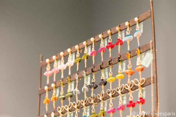 40岁女人适合佩戴什么首饰,二十几岁的女生戴什么首饰