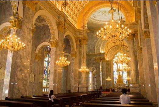 揭秘泰国易三仓大学师资团队,泰国易三仓大学世界排名