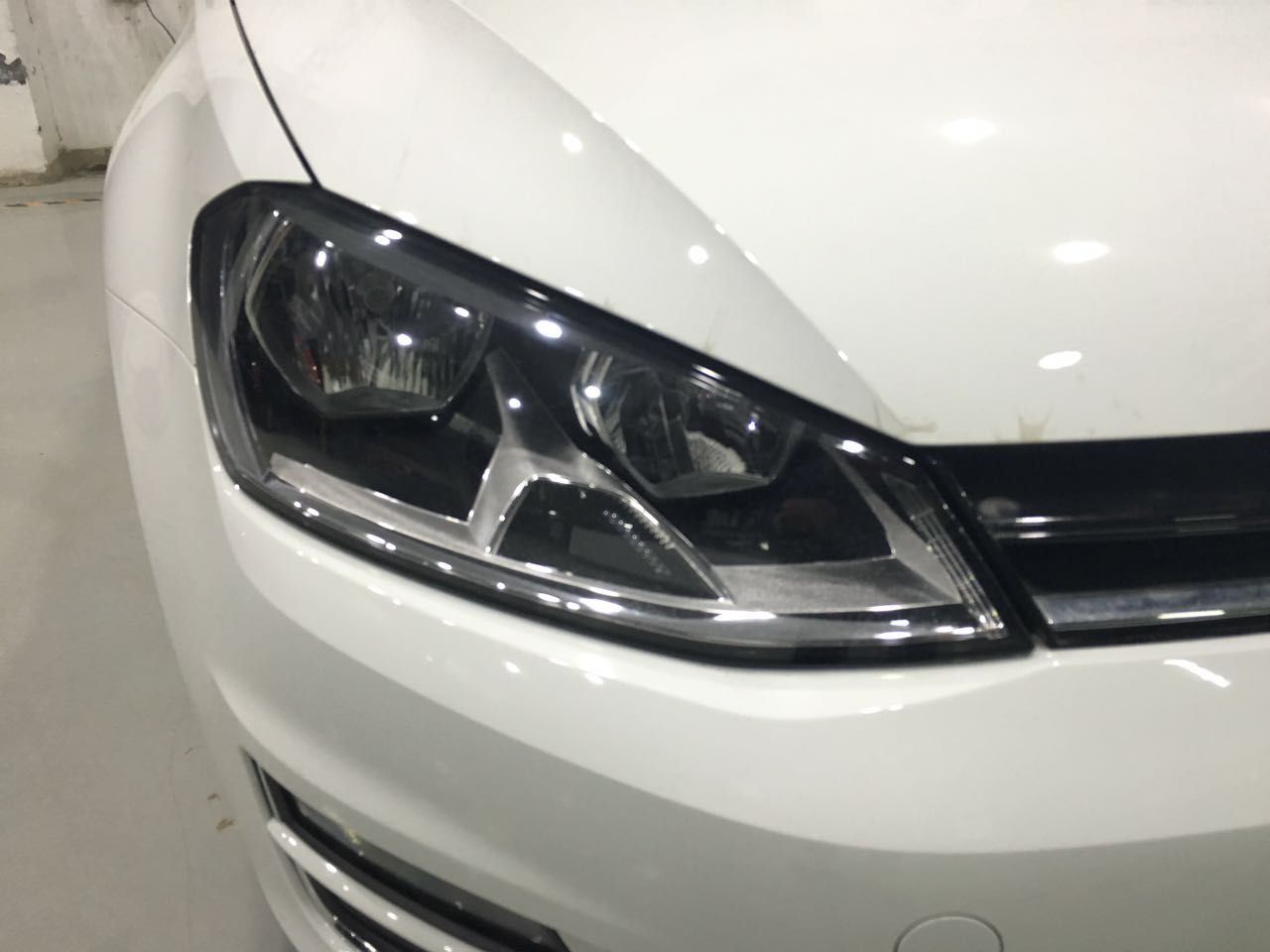 车灯都是爱车上必不可少的部件,汽车车灯多亮合理吗