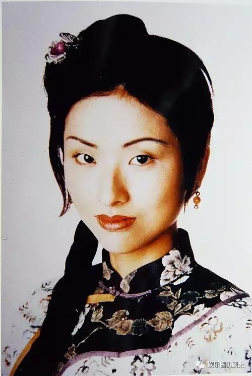 陈小春5“老婆”重聚，《鹿鼎記》播出18年，演员们怎么样了！