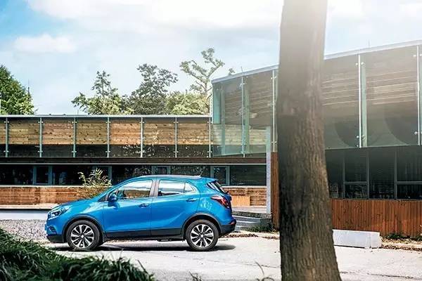 别克昂科拉四驱精英版试驾,别克昂科拉20tcvt豪华型试驾