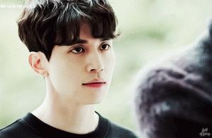 《鬼怪》打开浪漫爱情模式：恩卓金信甜蜜喷池约会那使者怎么办