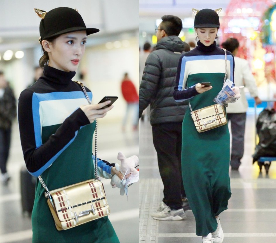 张天爱迪丽热巴杨幂同框照,张天爱和迪丽热巴同穿镂空裙