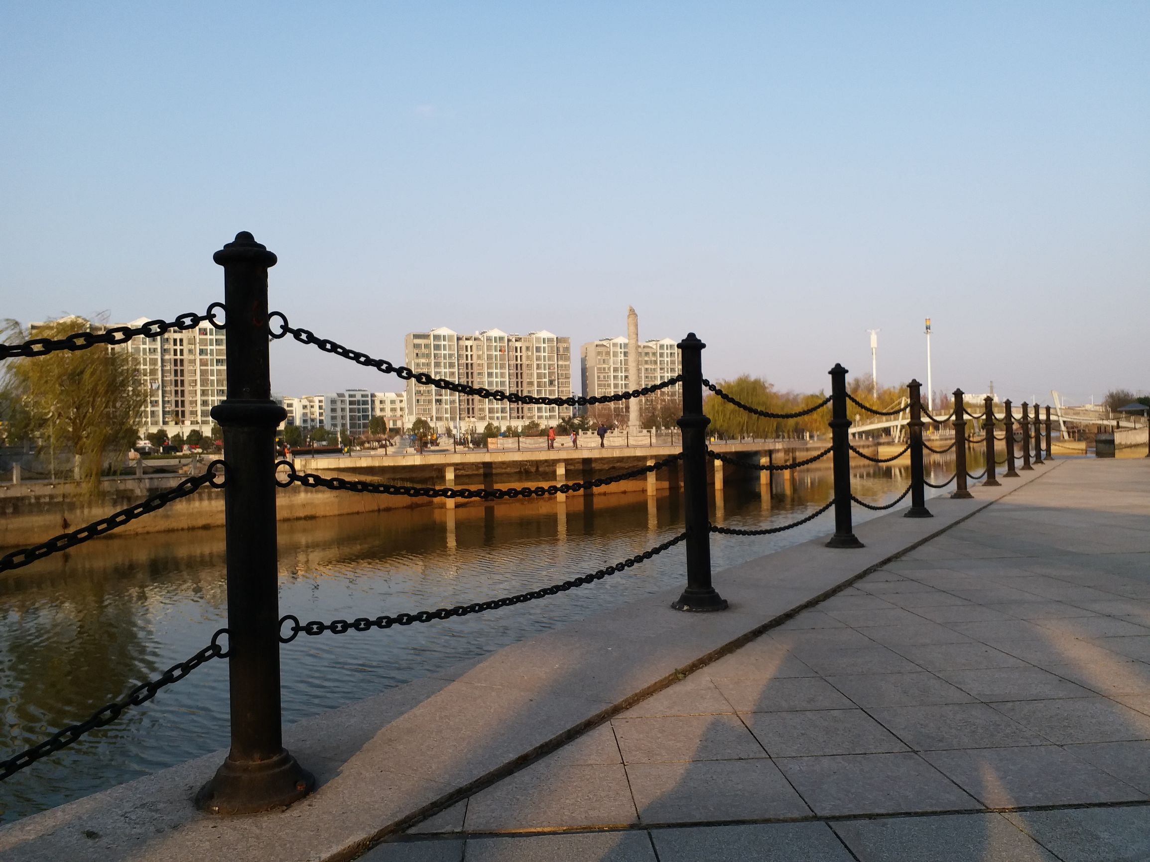 巨屏三星手机,三星c9pro用了7年了