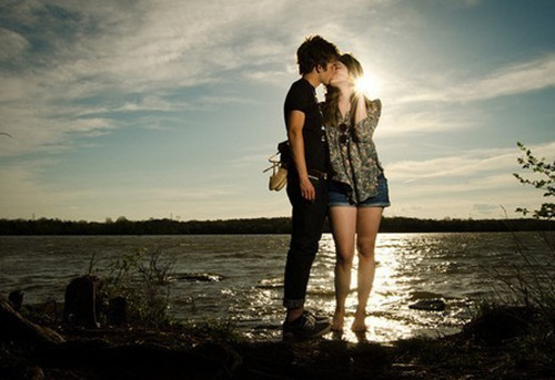 这就是感情中典型的跪舔男！别犯毒瘾了