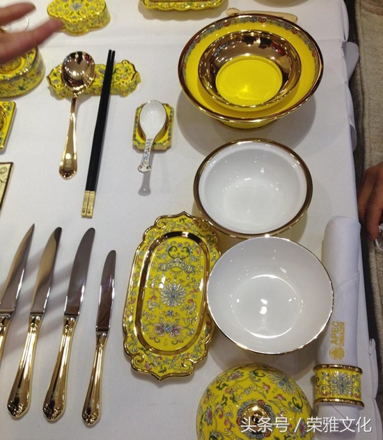 不要在拿超市5块钱一个的瓷器跟国外的高档瓷器比了……