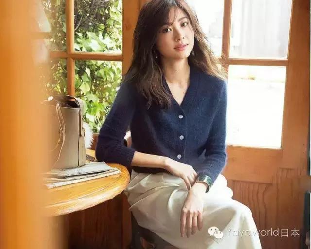 秋冬季节衣橱必备单品,冬天衣橱必备10款单品