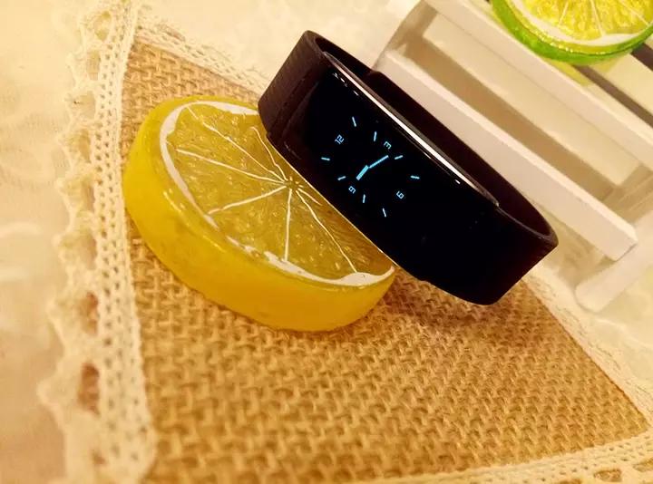 极致手环怎么样,埃微彩屏手环评测