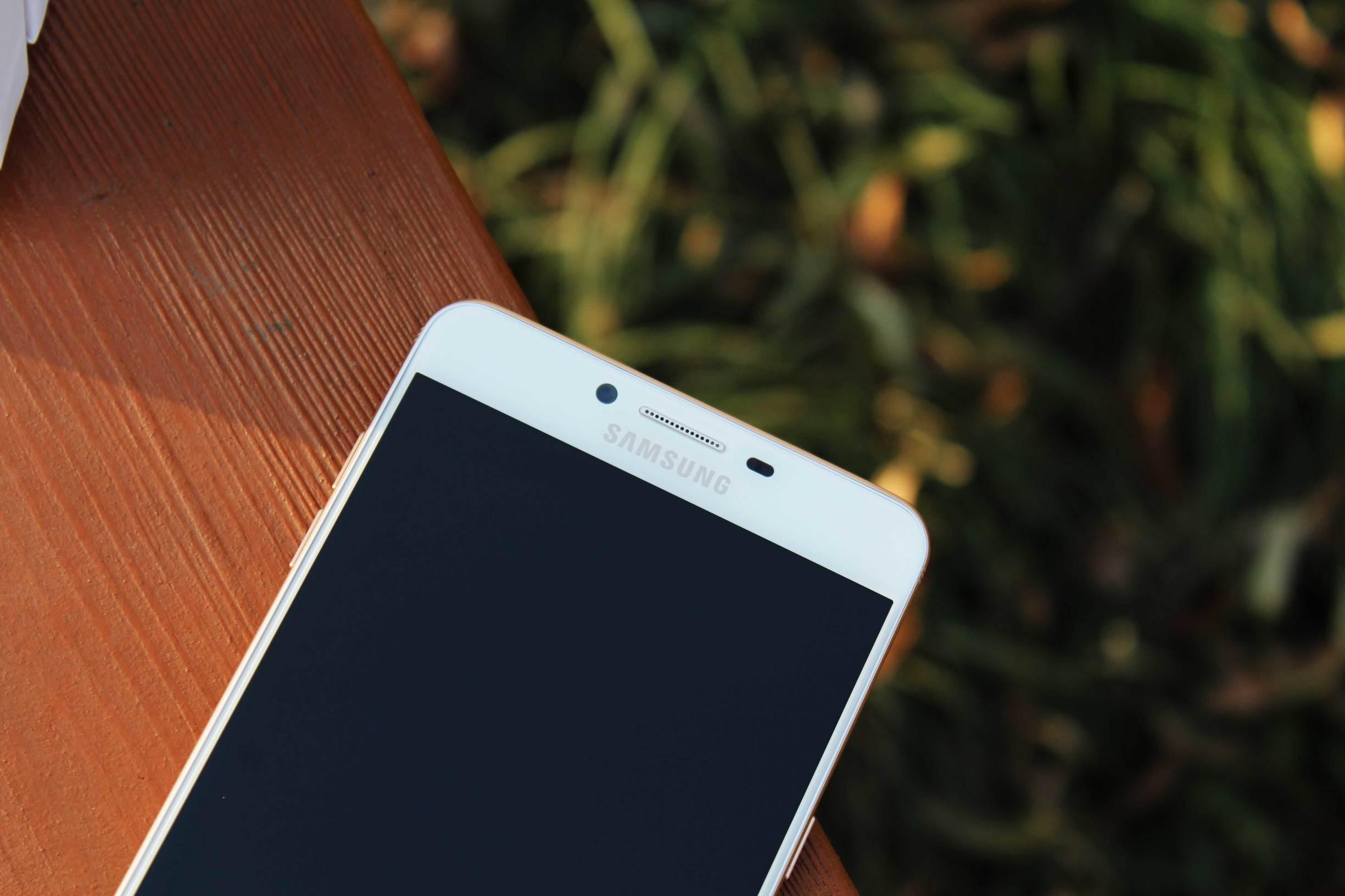 三星galaxyc9pro多少钱,三星旗舰手机性价比最高的