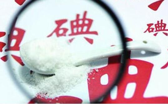 甲状腺囊肿和甲状腺结节的区别,甲状腺结节胶质囊肿怎么治疗呢