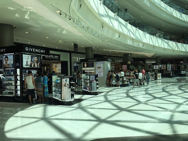 三亚之旅完整视频,三亚之旅珠宝免税店