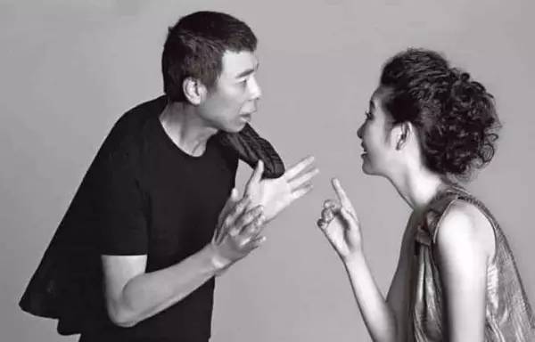 每个女神的背后都有一个人,每一个女神后面都有一个男神