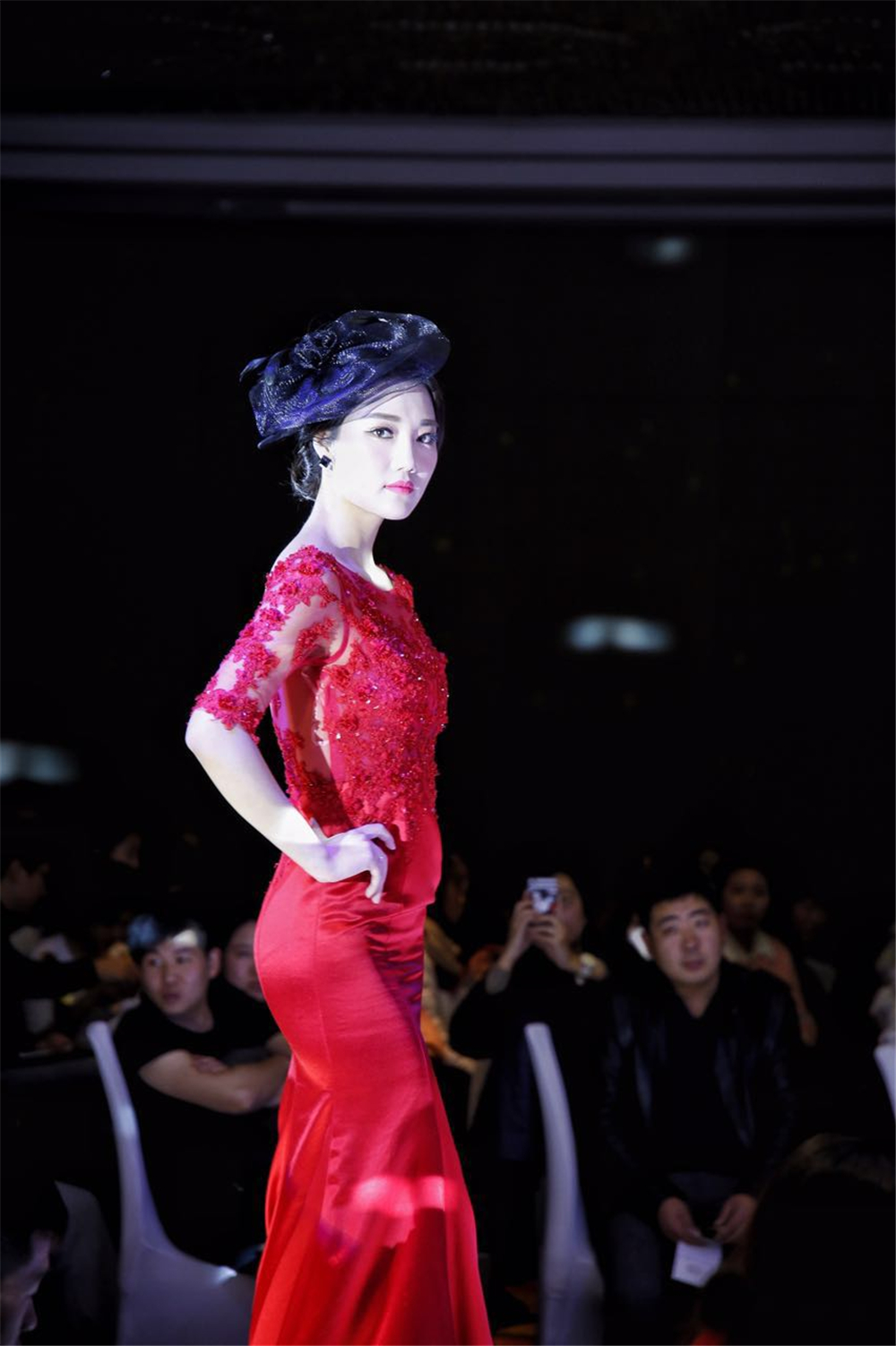 鎬︾劧鏄熷姩澶у,鎬︾劧鏄熷姩濠氱罕