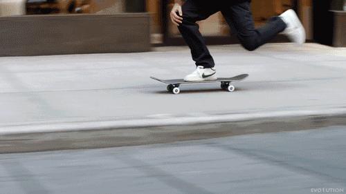 20年前那些在Supreme店里混的最屌的板仔们,现在在干嘛