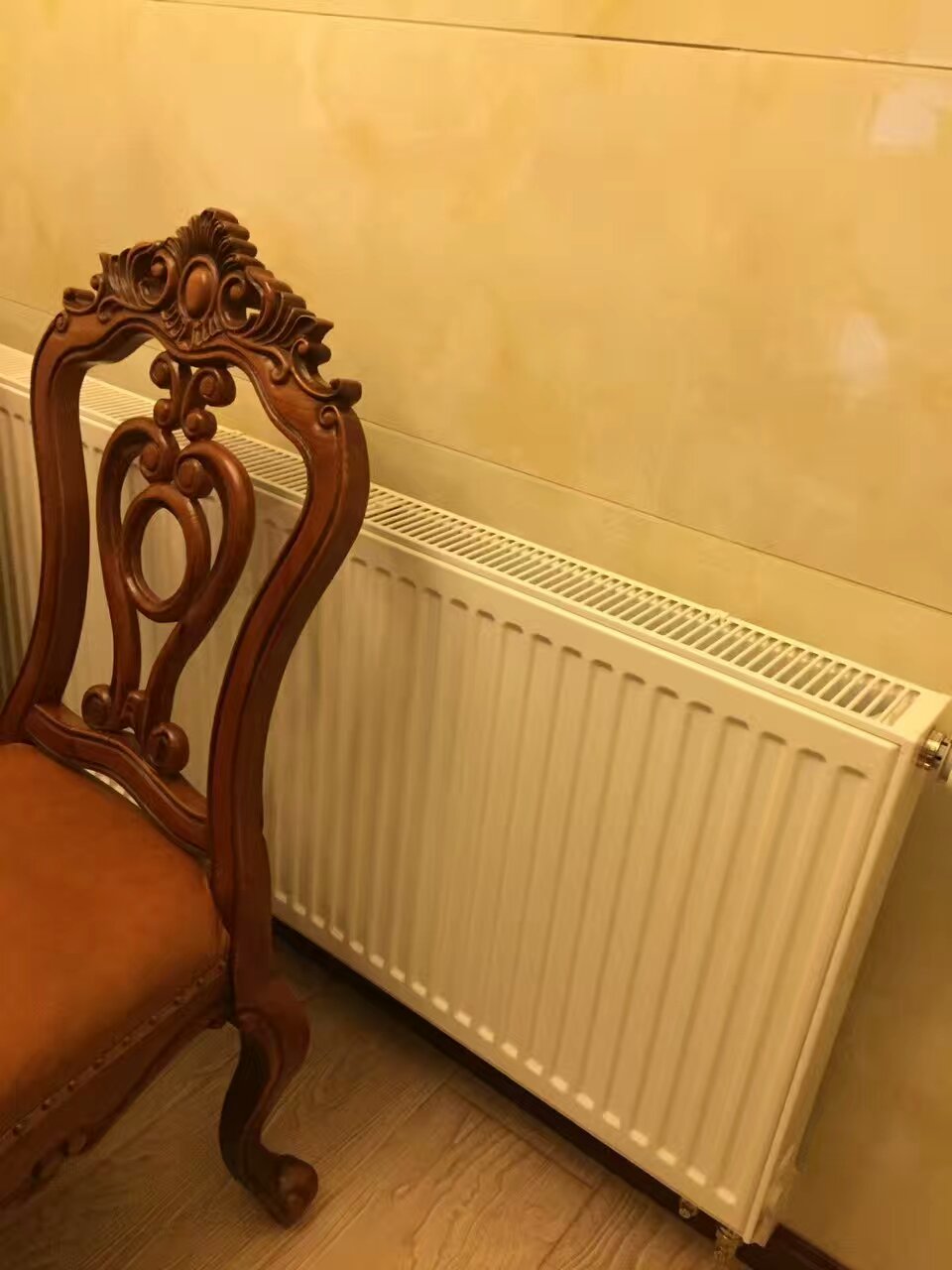 实惠的成都明装暖气片,成都明装暖气哪家更好