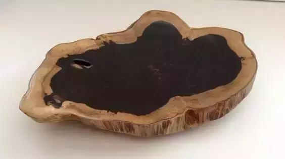 真正的紫檀树,真正的紫檀木材