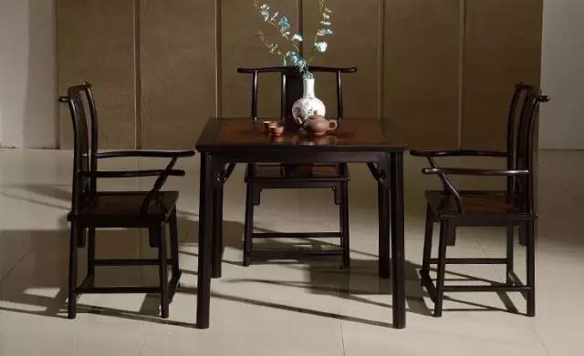 真正的紫檀树,真正的紫檀木材