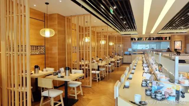 一口一个日式寿司,来一口大乌冬面