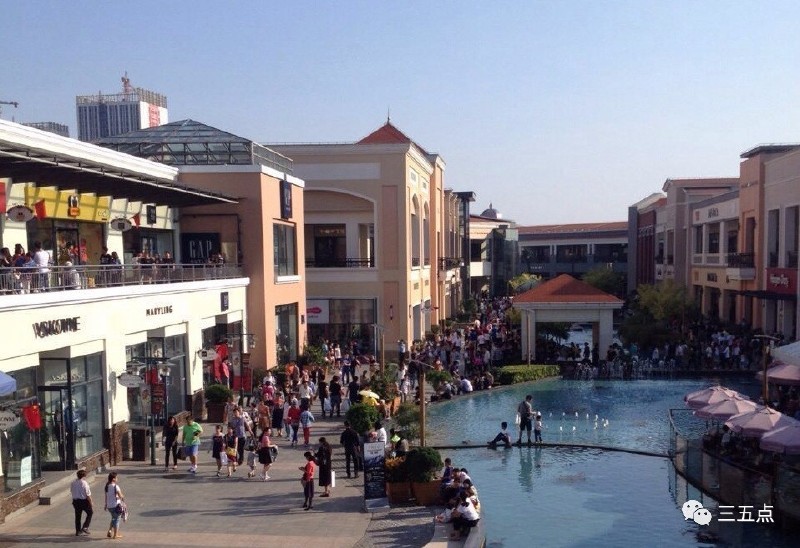 线下“特卖之王”，能容下一个入侵者吗？║冷眼看市场