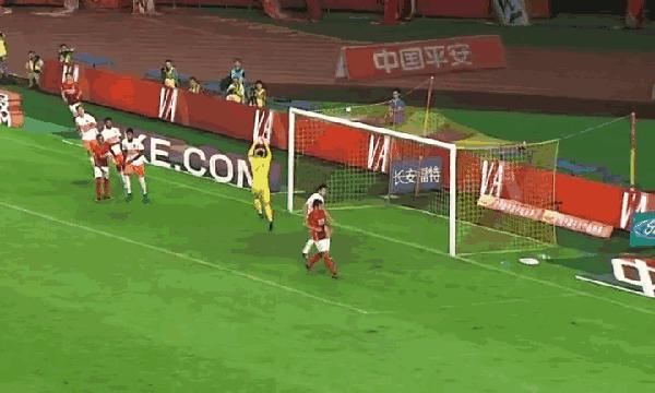 还想给女票讲越位？简单的传中定义你还不见得懂呢