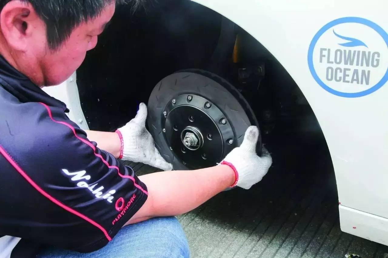 急刹车这1米的差距就可能决定你我的生死!(三)