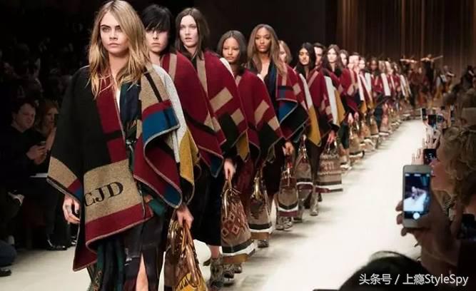 福利有圣诞树的餐厅,福利都有哪些