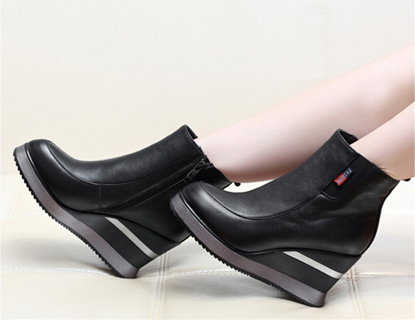 矮个子腿粗的穿筒高15厘米的短靴,洋气好看女短靴