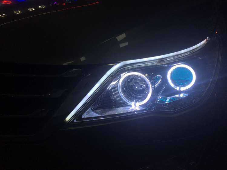 宝骏560原厂大灯广西彤明车灯,宝骏560改led双光透镜路面效果