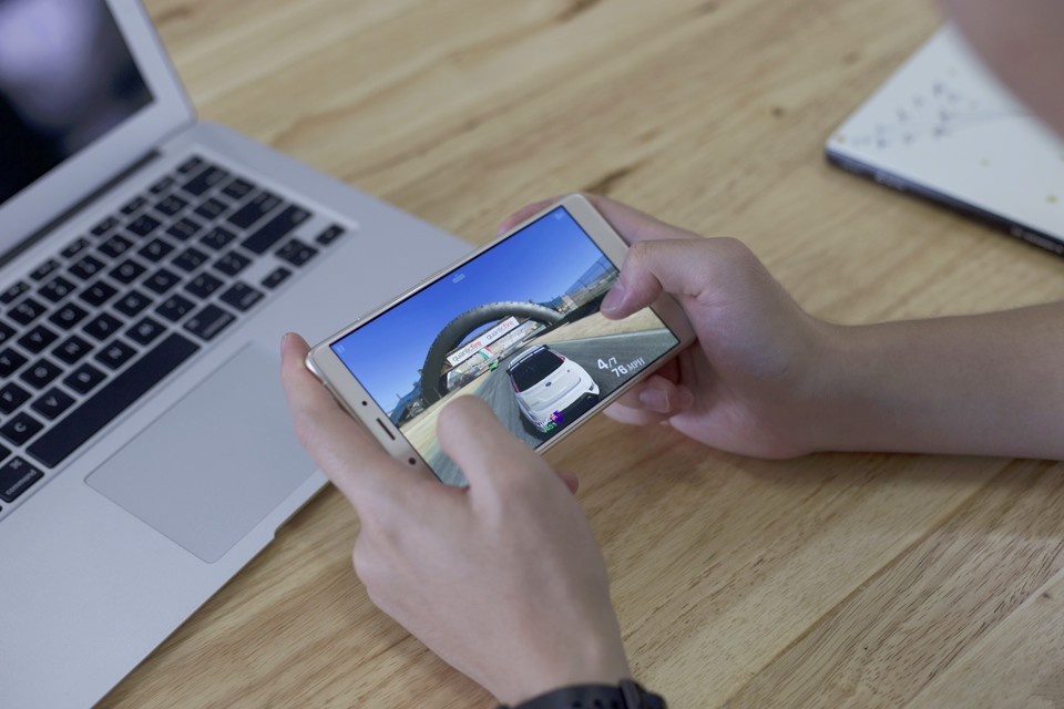 c罗代言中兴努比亚,努比亚z11c罗代言